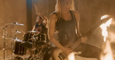Nita Strauss - Our Most Desperate Hour
